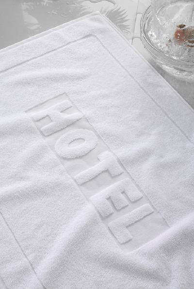 bath_rug_bath_mat_hotel_home.jpg